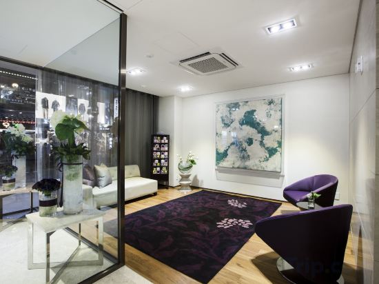 Фото The Grand Hotel Myeongdong