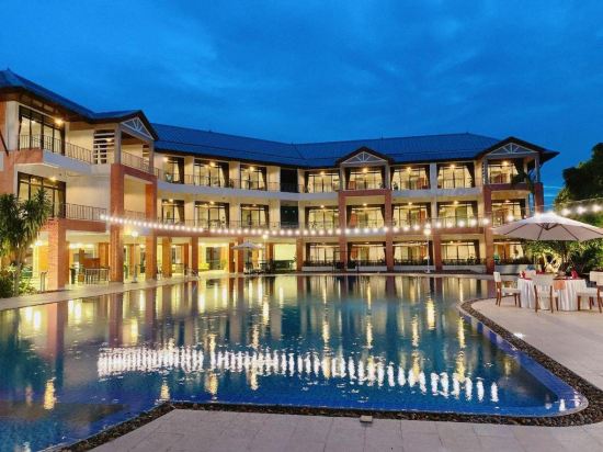 Фото отеля 1