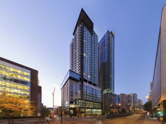Фото Hôtel AC Montréal Centre ville