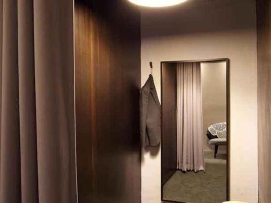 Фото The POD Boutique Capsule Hotel