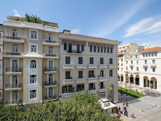 Фото отеля 1