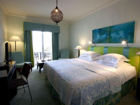 Фото The Albatroz Hotel