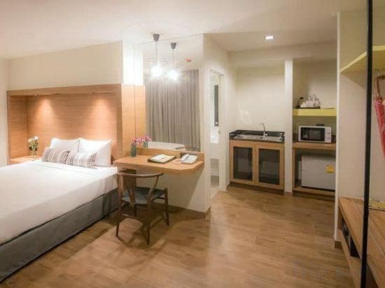 Фото Sunshine Hip