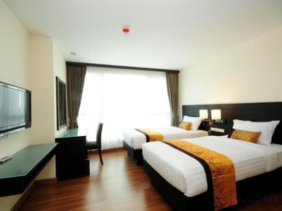 Фото Boss Suites Nana Hotel