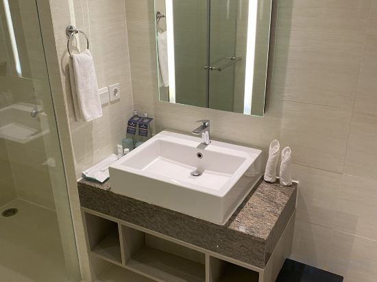 Фото Hotel Santika Premiere Gubeng - Surabaya