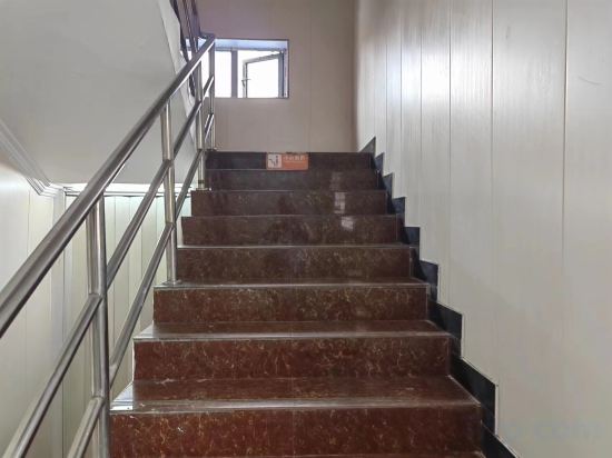 Фото Jiangyang Business Hotel (Shanghai Jiamusi Road)
