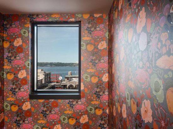 Фото The State Hotel