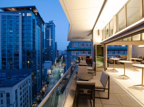 Фото The Charter Hotel Seattle, Curio Collection by Hilton