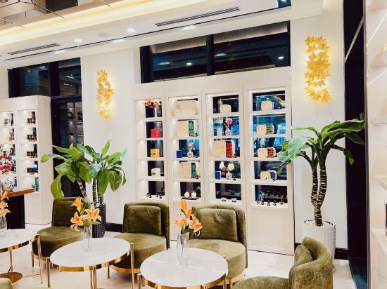 Фото Sandals Island Hotel