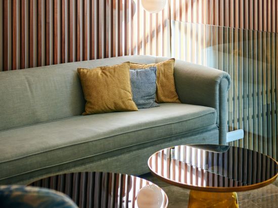 Фото Hotel Molina Lario