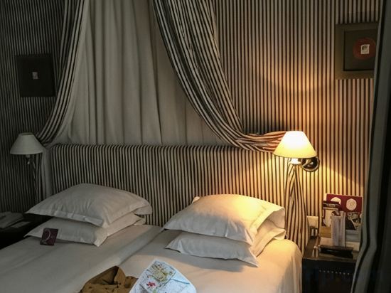 Фото Le Belgrand Hotel Paris Champs Elysees, Tapestry Collection by Hilton