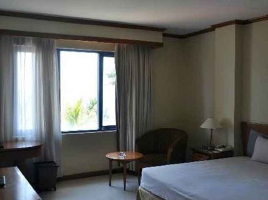 Фото Makassar Golden Hotel