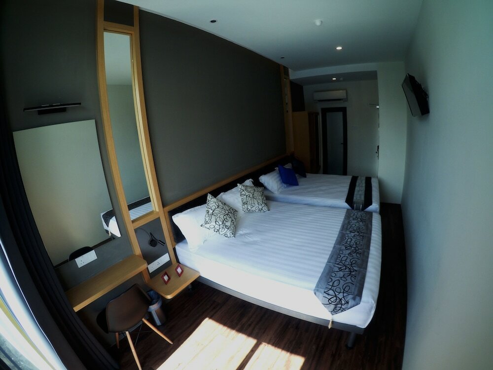 Фото B Street Hotel