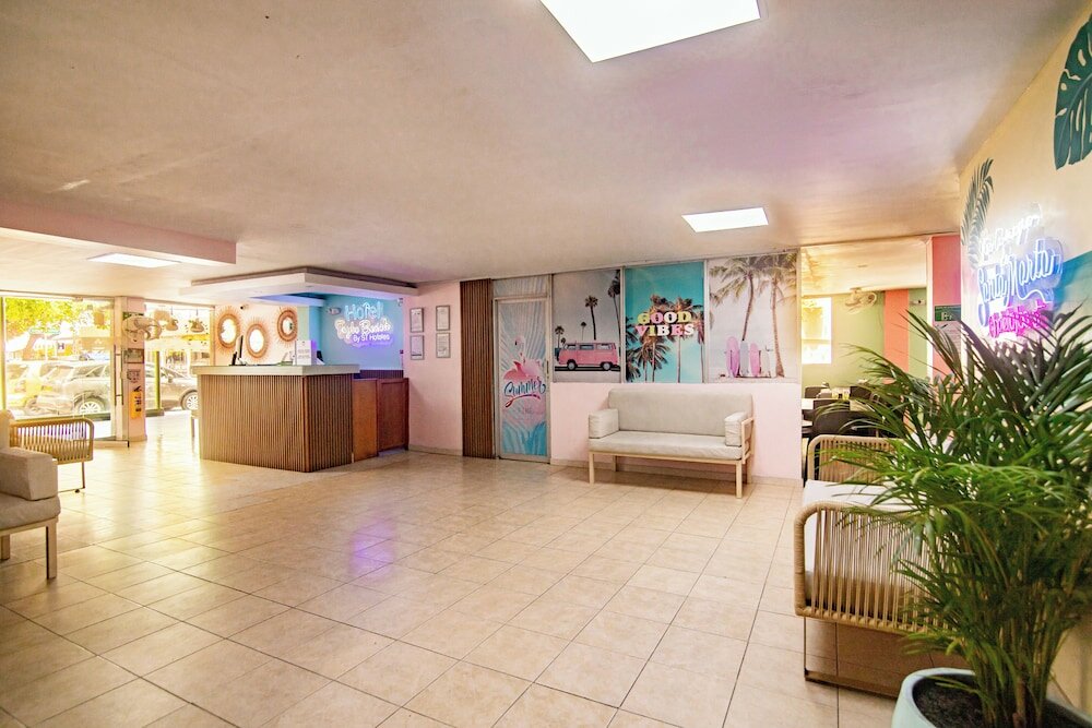 Фото Hotel Taybo Beach