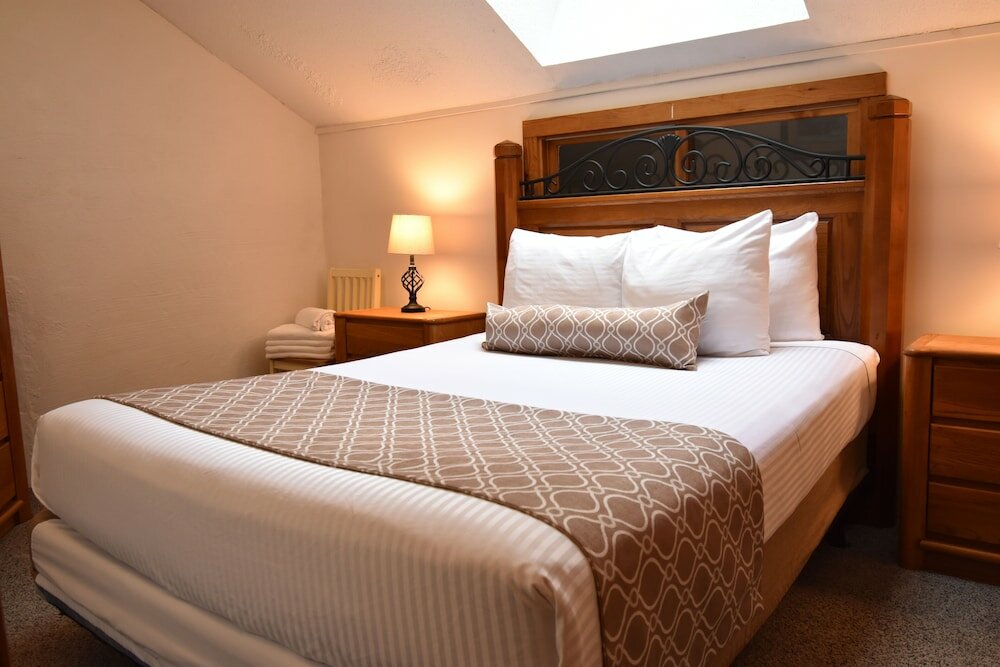 Фото Attitash Mountain Village