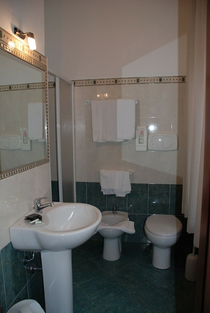 Фото Hotel Bogart 2