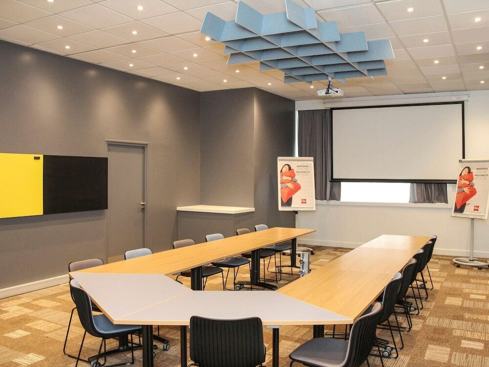 Фото Ibis Lyon Gerland Musée des Confluences