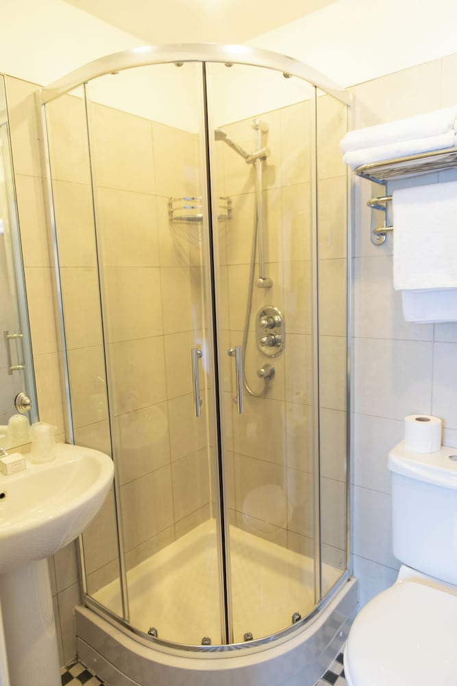 Фото Duke of Leinster Hotel