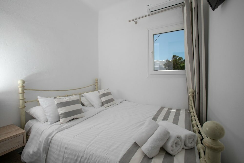 Фото Acrogiali Beachfront Hotel