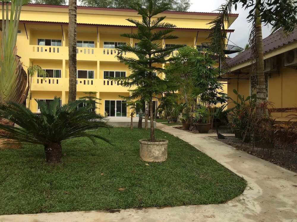 Фото Khaolak Summer House Resort 2