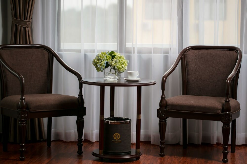 Фото Halais Hotel