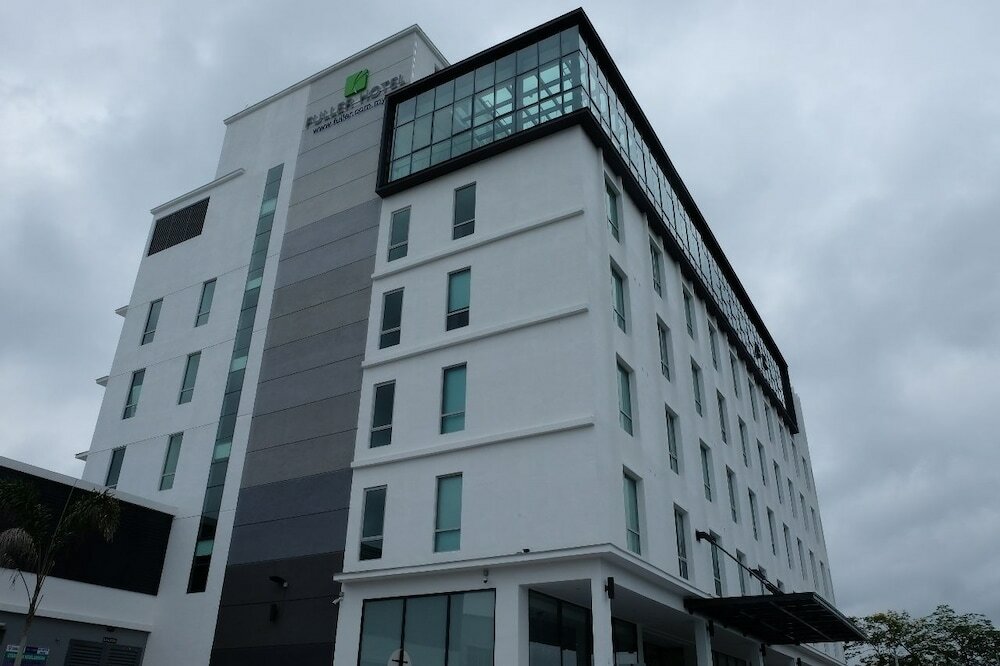 Фото Fuller Hotel Kulim