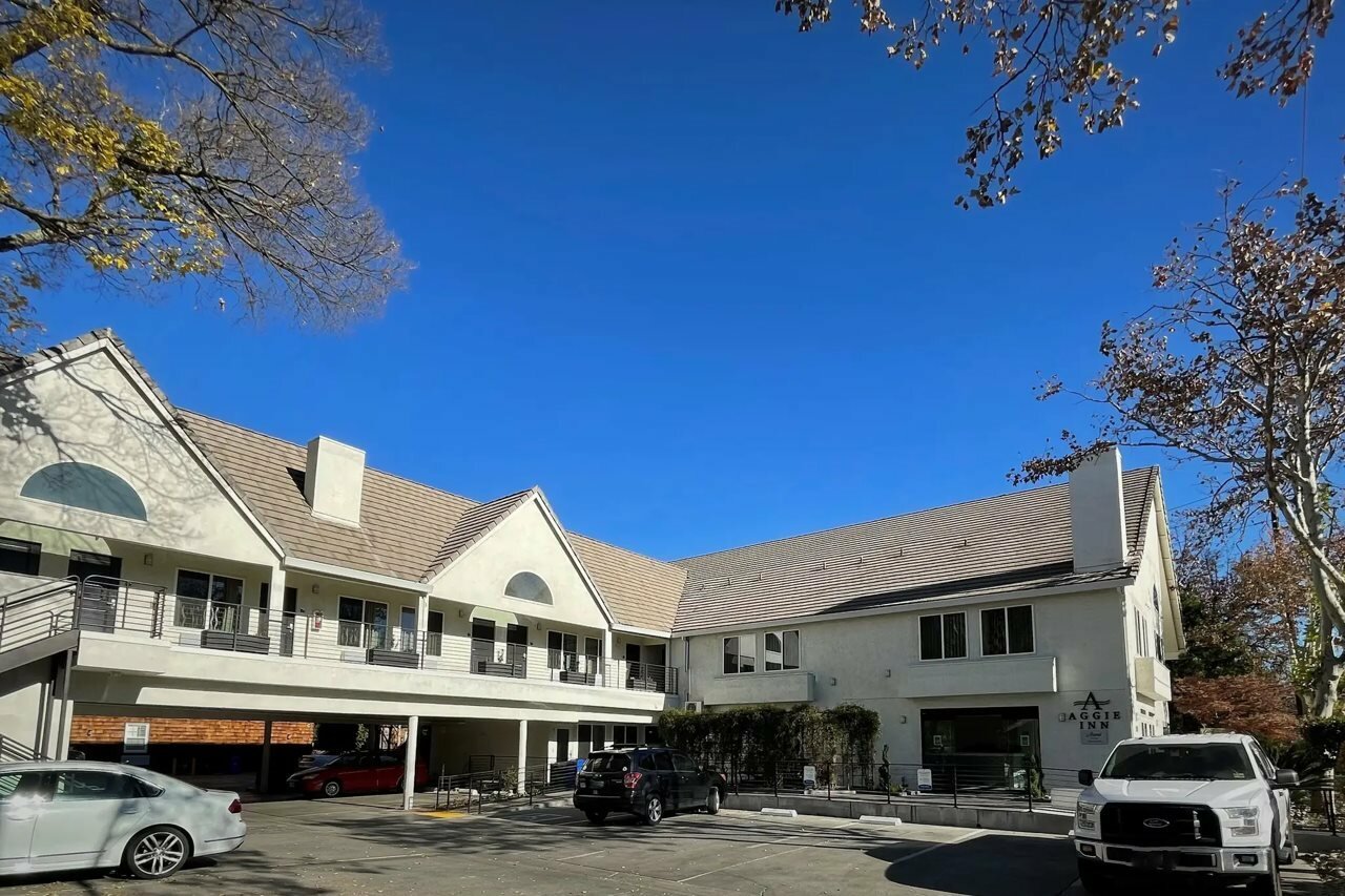 Фото Aggie Inn, Ascend Hotel Collection