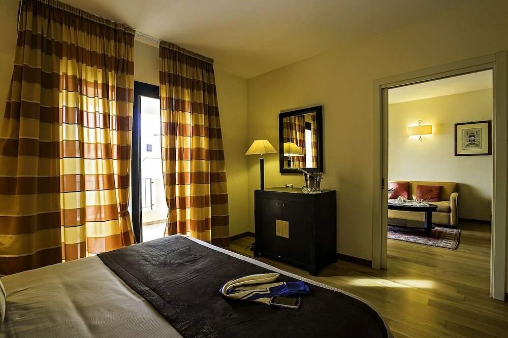 Фото Mahara Hotel & Wellness