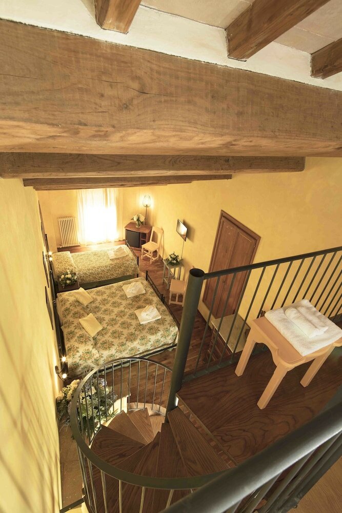 Фото Castello di Titignano