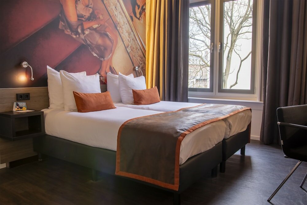 Фото The Manor Amsterdam
