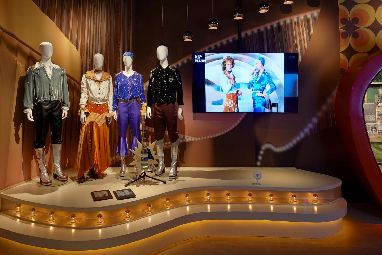 Фото Backstage Hotel