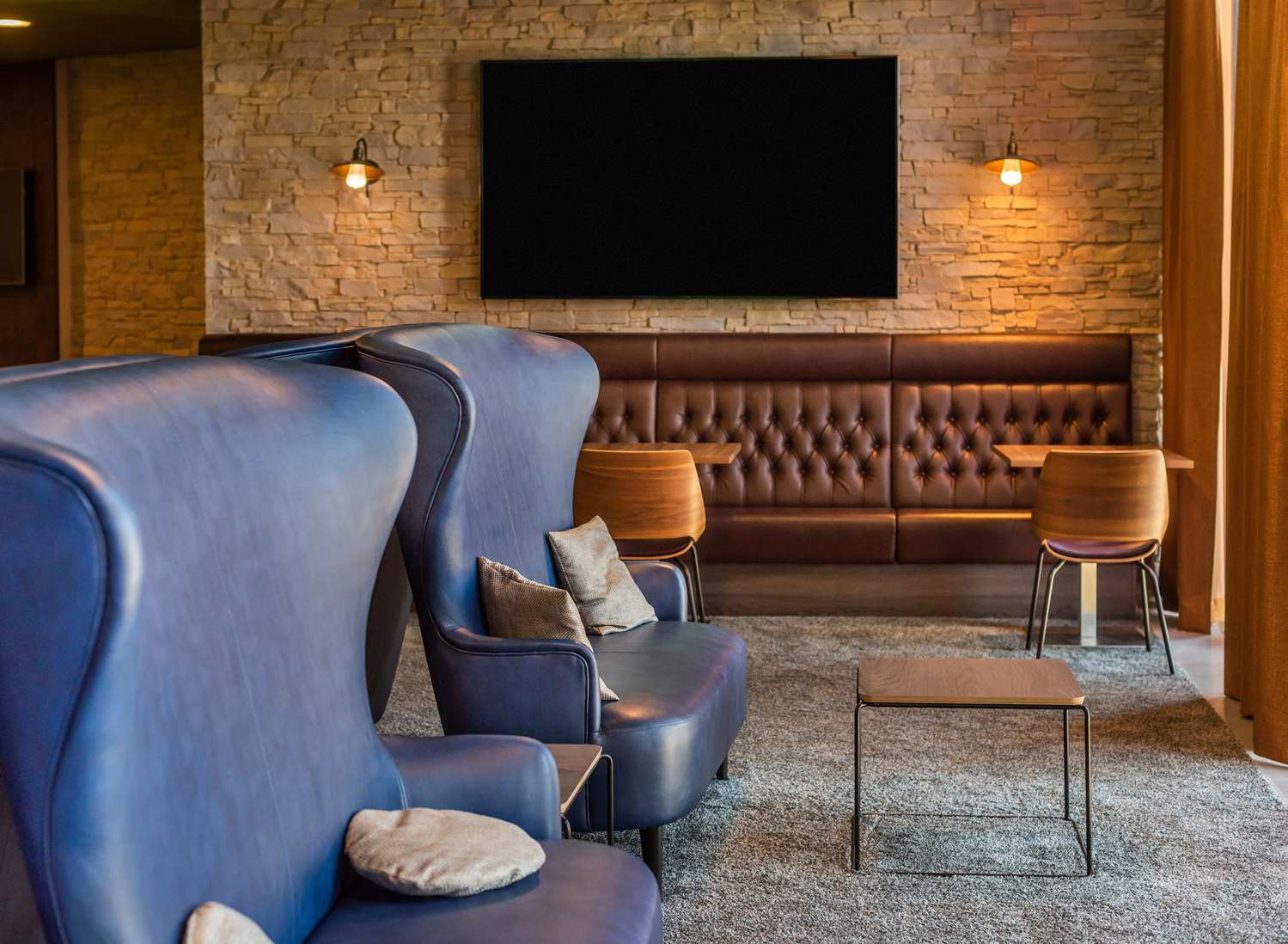 Фото Хилтон Гарден Инн Штутгарт Неккарпарк