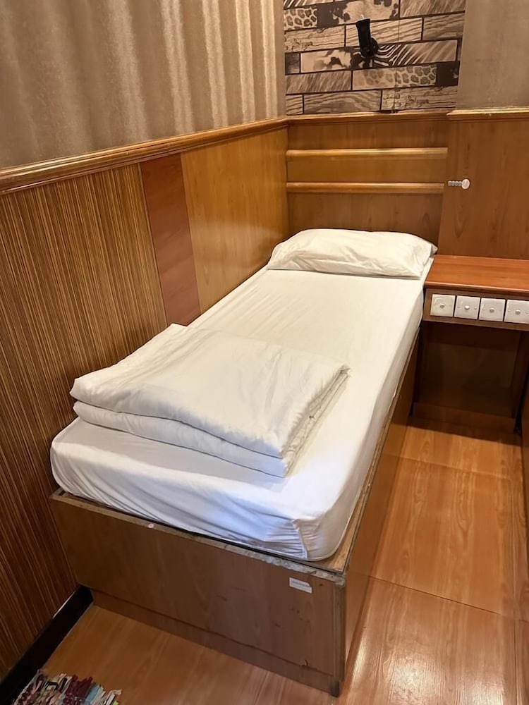 Фото Hk Peaceful Guesthouse