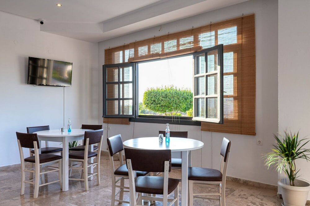 Фото Anemos Inn by Estia