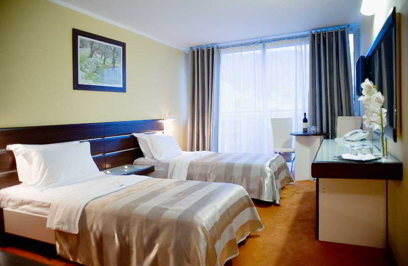 Фото Hotel Tara Becici