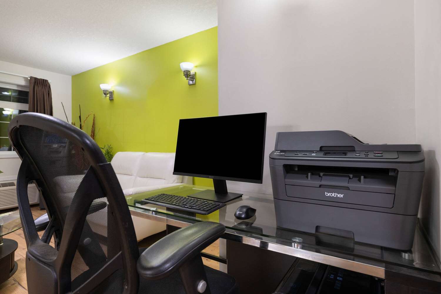 Фото Super 8 by Wyndham Fort McMurray