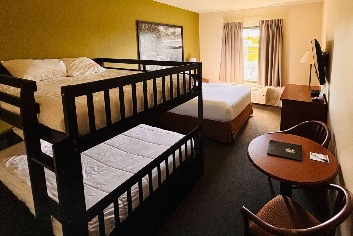 Фото Super 8 by Wyndham Amherst Ns