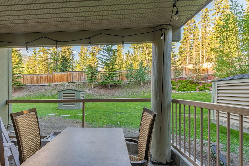 Фото Windtower Lodge and Suites