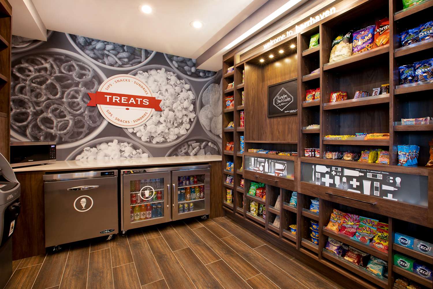 Фото Hampton Inn & Suites Ottawa West