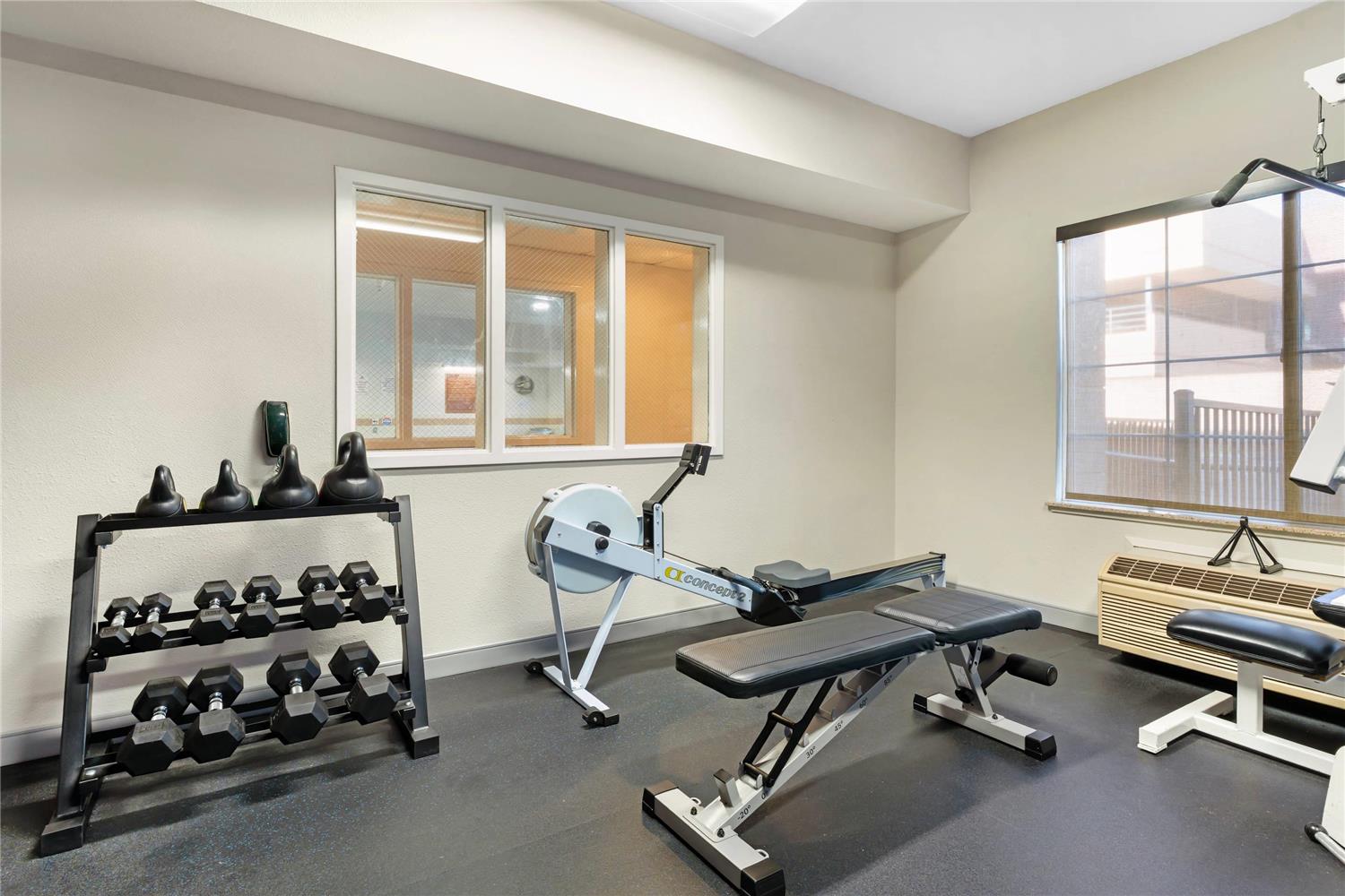 Фото Comfort Inn & Suites Sacramento - University Area