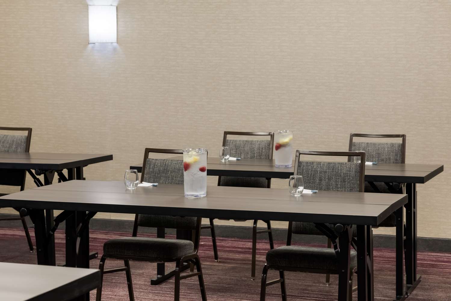 Фото Sonesta Select Atlanta Midtown Georgia Tech