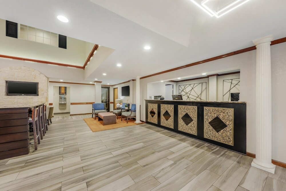 Фото Best Western Alamo Suites