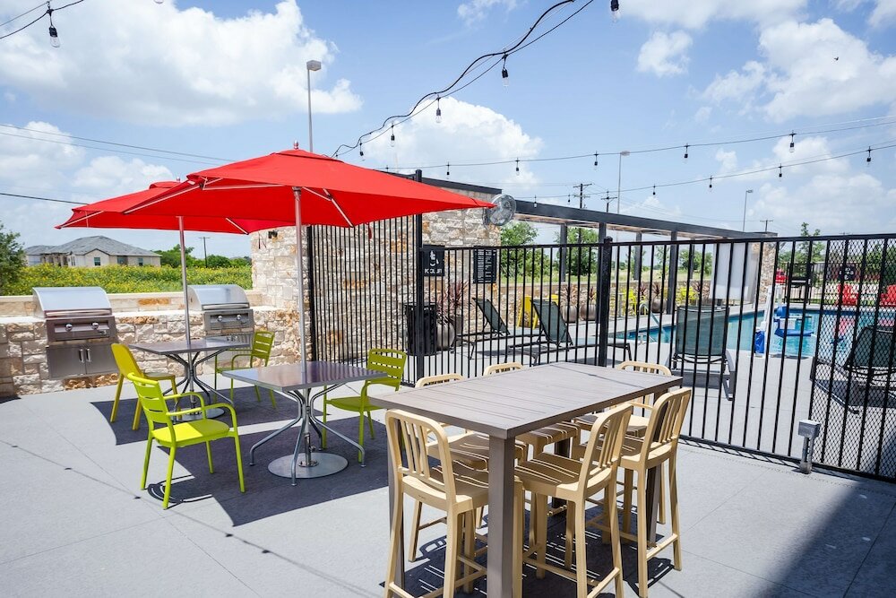 Фото Home2 Suites by Hilton Pflugerville