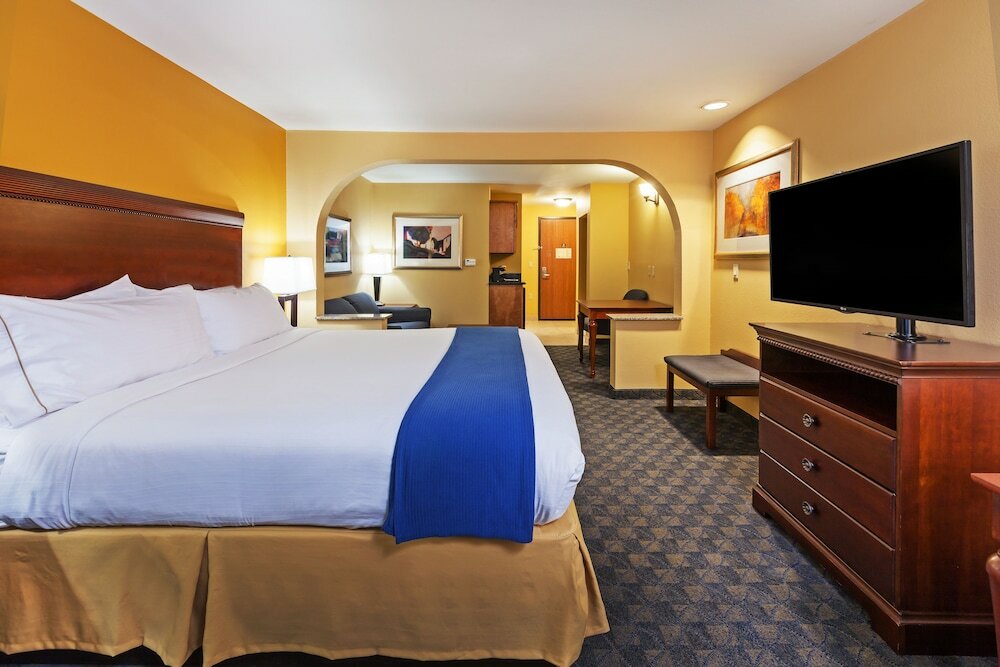 Фото Holiday Inn Express & Suites Corpus Christi Nw - Calallen, an Ihg Hotel