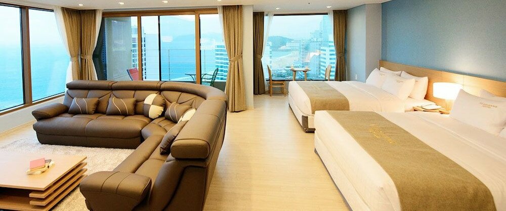 Фото Marianne Hotel