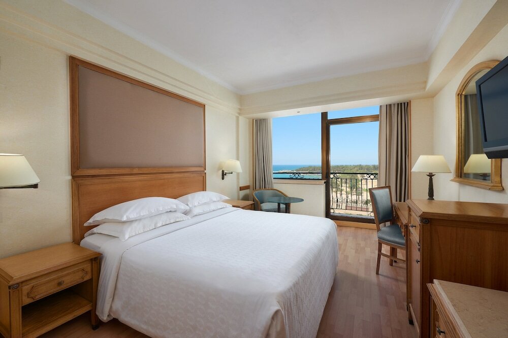 Фото Sheraton Montazah Hotel