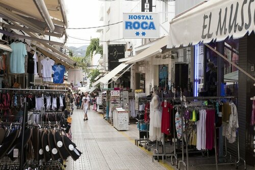 Внешний вид отеля Hostal Roca в Сан-Антонио-де-Портмани, фото 4