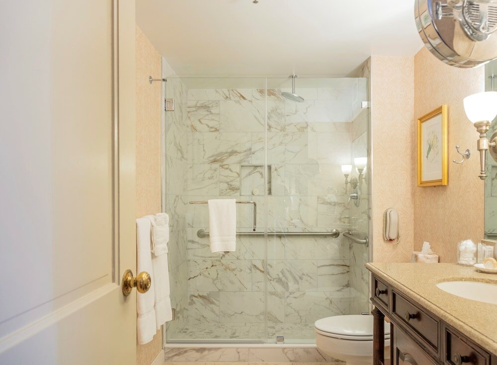 Фото The Brown Hotel