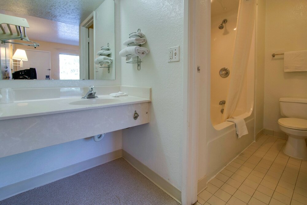 Фото Rodeway Inn Kissimmee Maingate West