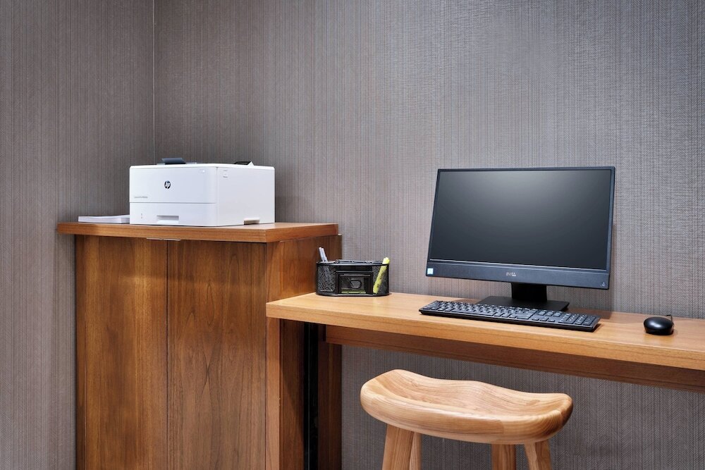 Фото SpringHill Suites by Marriott El Paso Airport